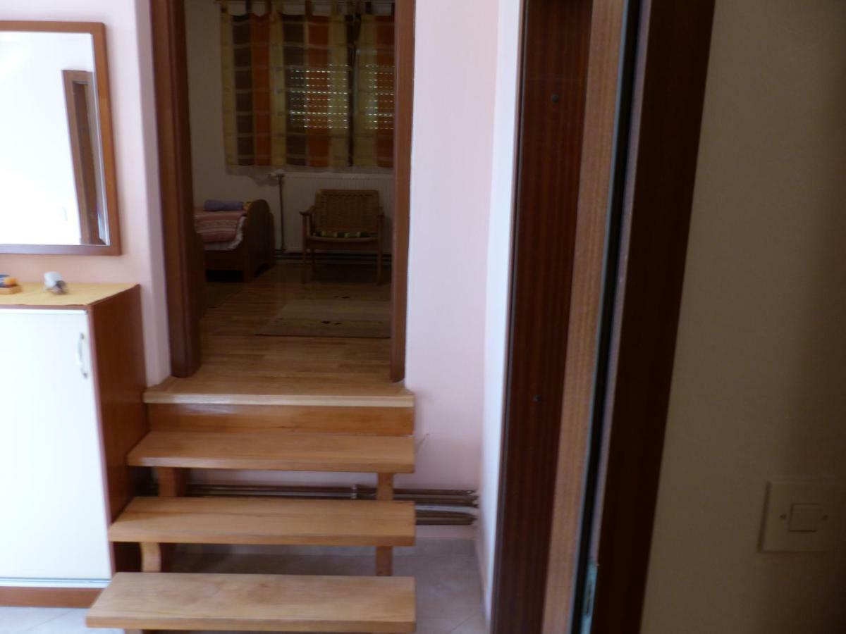 Apartment Ana Krnica Exterior foto